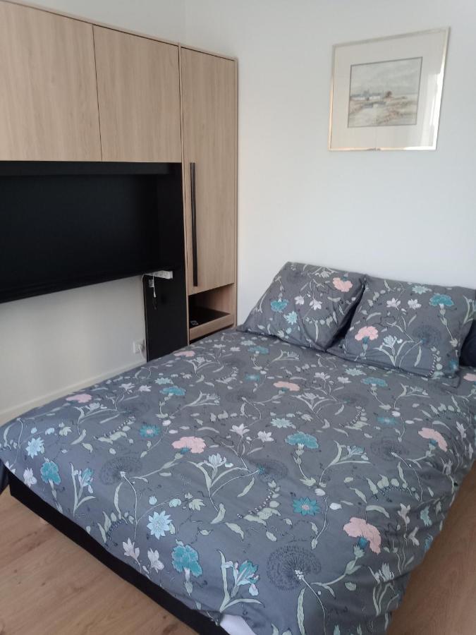 Appartement F2 Meuble Centre Ville Brive-la-Gaillarde Bagian luar foto